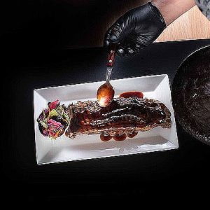 Cena Romántica + Botella de Vino Lista para Servir